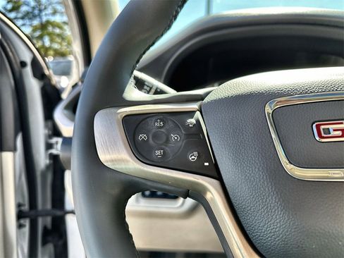 Used 2023 GMC Acadia Denali w/ Denali Ultimate Package image 31