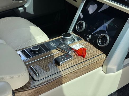 Used 2021 Land Rover Range Rover Westminster Edition image 29