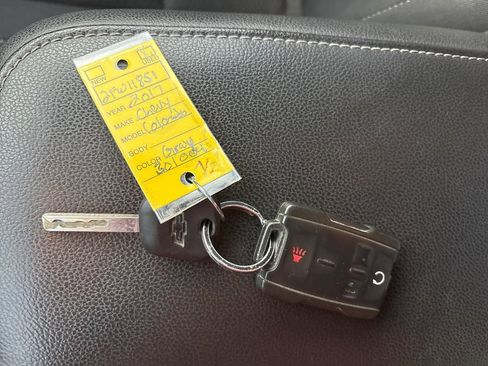 Used 2017 Chevrolet Colorado LT w/ LT Convenience Package image 12