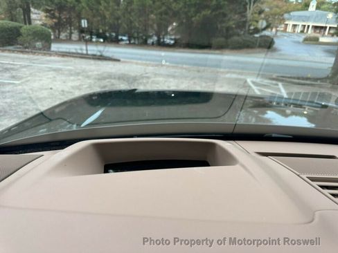 Used 2025 Land Rover Range Rover SV image 56