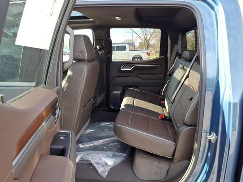 New 2026 GMC Sierra 1500 Denali w/ Denali Reserve Package AWD/4WD image 11