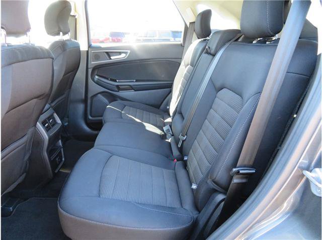 Used 2018 Ford Edge SEL AWD/4WD image 4