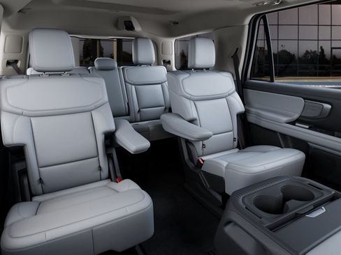 New 2027 Ford Expedition Platinum AWD/4WD image 11