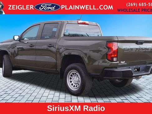 Used 2023 Chevrolet Colorado W/T image 3