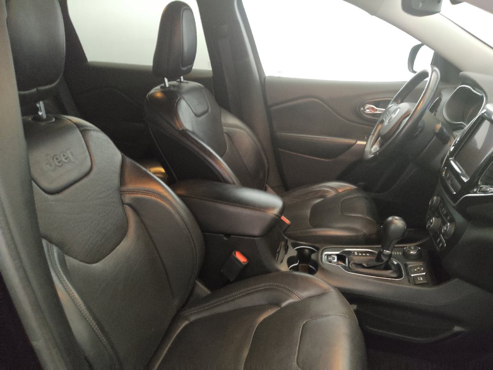 Used 2019 Jeep Cherokee Limited AWD/4WD image 21