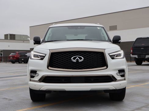 Used 2021 INFINITI QX80 Premium Select w/ All-Season Package image 2