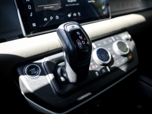Used 2022 Land Rover Defender 110 S AWD/4WD image 26