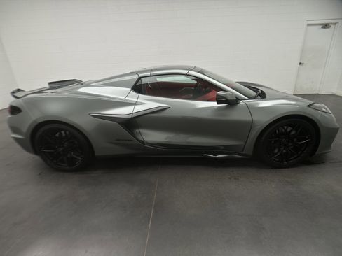 Used 2023 Chevrolet Corvette Z06 w/ Battery Protection Package image 10