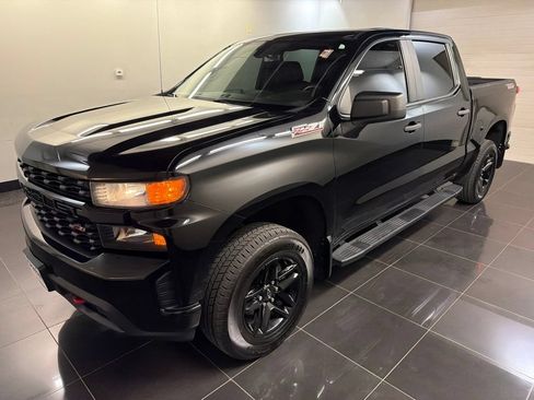 Used 2020 Chevrolet Silverado 1500 Custom Trail Boss w/ Custom Convenience Package AWD/4WD image 3