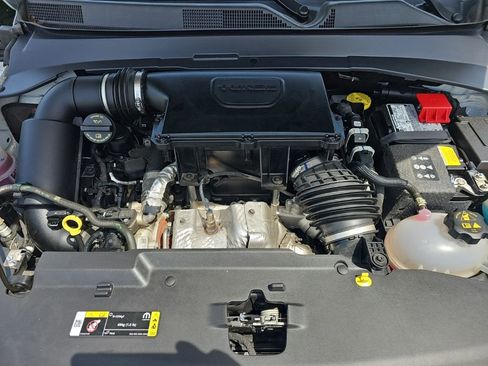 Certified 2025 Jeep Compass Limited w/ High Altitude Package AWD/4WD image 38