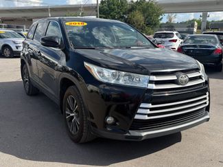 Used 2018 Toyota Highlander Plus video 1