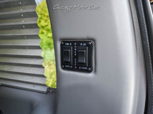 Used 2021 GMC Savana 2500 image 43