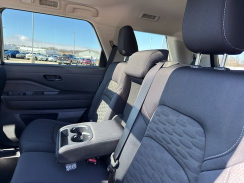 New 2026 Nissan Pathfinder SV image 34