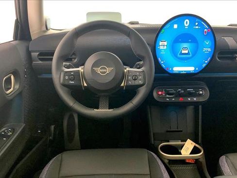 Certified 2025 MINI Cooper S image 4