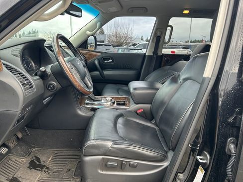 Used 2017 INFINITI QX80 4WD w/ Driver Assistance Package image 5