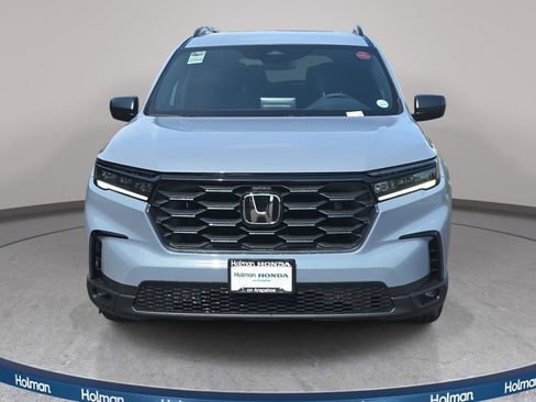 New 2025 Honda Pilot Sport image 2