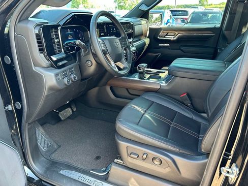 Used 2024 Chevrolet Silverado 1500 High Country w/ Midnight Edition AWD/4WD image 24
