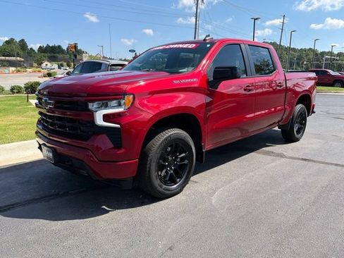 Used 2025 Chevrolet Silverado 1500 RST w/ Convenience Package II AWD/4WD image 4
