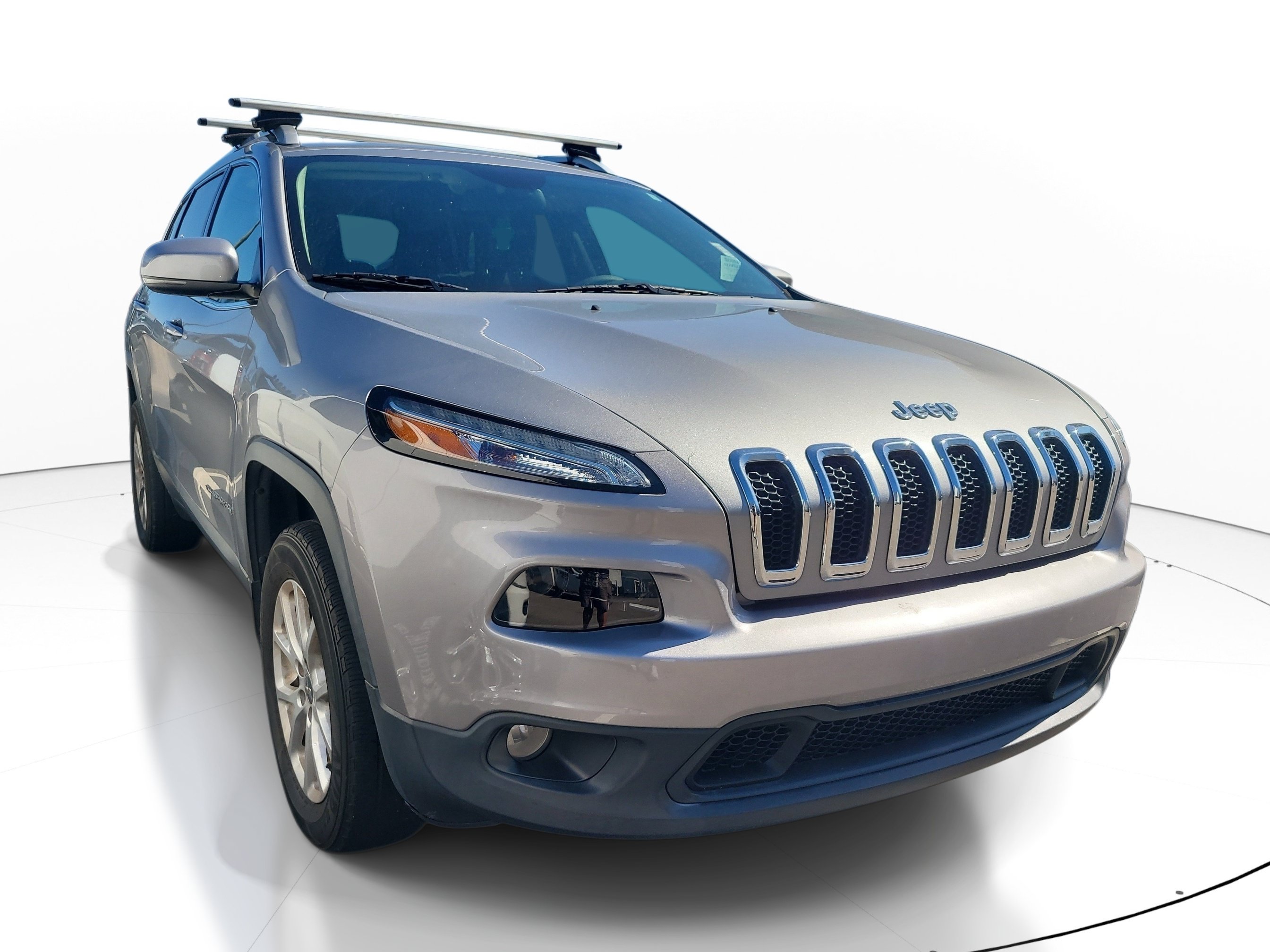 Used 2017 Jeep Cherokee Latitude w/ Safety/Convenience Group AWD/4WD image 1