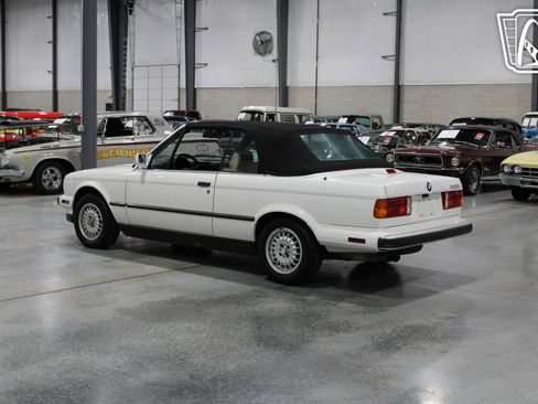 Used 1988 BMW 325i Convertible image 38