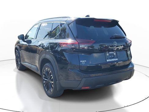 New 2026 Nissan Rogue Dark Armor image 5