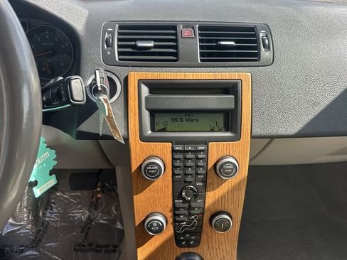 Used 2008 Volvo C70 T5 image 22