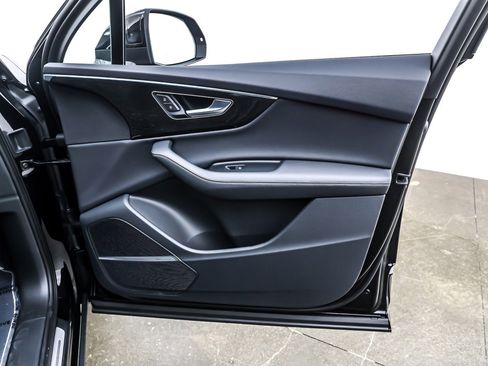 Used 2025 Audi Q7 3.0T Premium Plus w/ Premium Plus Package image 25