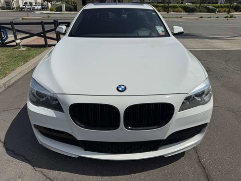 Used 2014 BMW 740i image 12