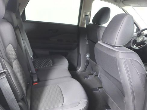 Certified 2025 Nissan Pathfinder S image 25