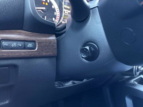 Used 2017 Nissan Titan Platinum Reserve AWD/4WD image 29