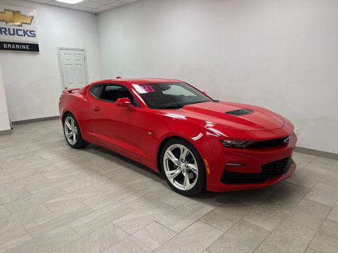 Used 2021 Chevrolet Camaro SS RWD image 15