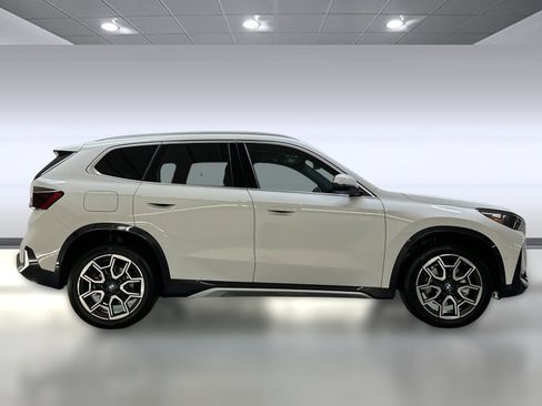 Used 2025 BMW X1 xDrive28i w/ Convenience Package image 7