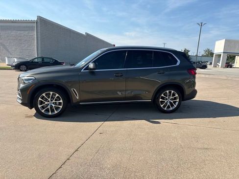 Used 2020 BMW X5 xDrive40i w/ Premium Package AWD/4WD image 2