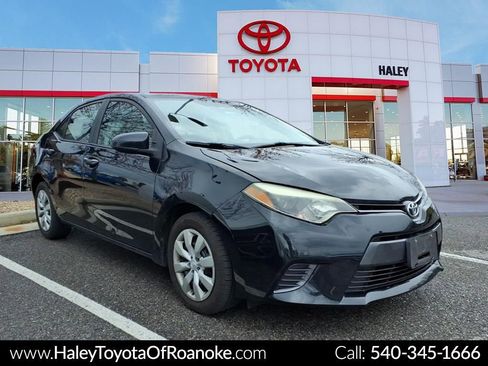 Used 2016 Toyota Corolla LE image 1