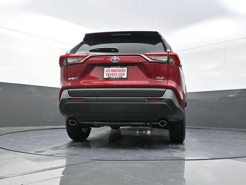 New 2025 Toyota RAV4 XLE w/ Convenience Package AWD/4WD image 32