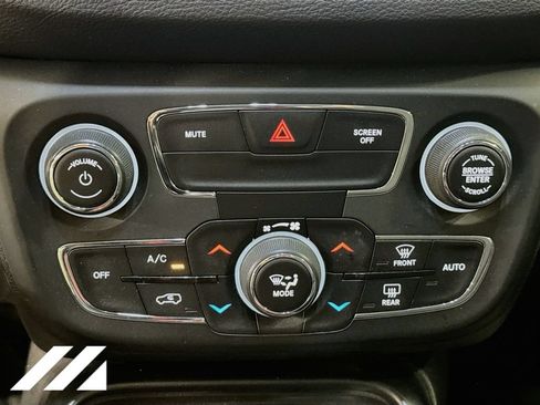 Used 2019 Jeep Compass Trailhawk AWD/4WD image 18