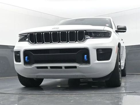 Used 2023 Jeep Grand Cherokee Overland w/ Rear Seat Video Group I AWD/4WD image 42