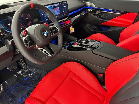 New 2027 BMW M5 Touring AWD/4WD image 4