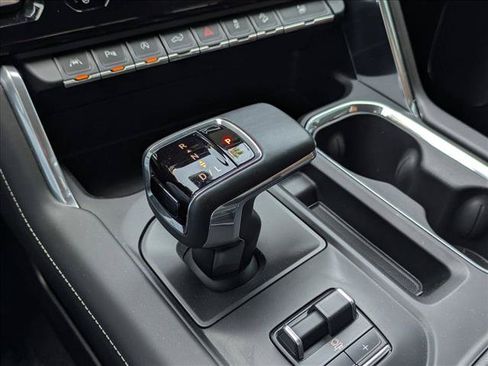Used 2023 GMC Sierra 1500 Denali Ultimate AWD/4WD image 12