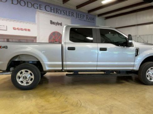 Used 2020 Ford F250 XL w/ Power Equipment Group AWD/4WD image 9