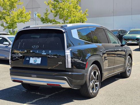 New 2026 Hyundai Ioniq 9 SE image 7