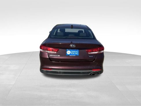 Used 2018 Kia Optima LX FWD image 5