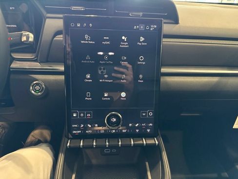 New 2026 GMC Terrain Elevation w/ Elevation Premium Package AWD/4WD image 26