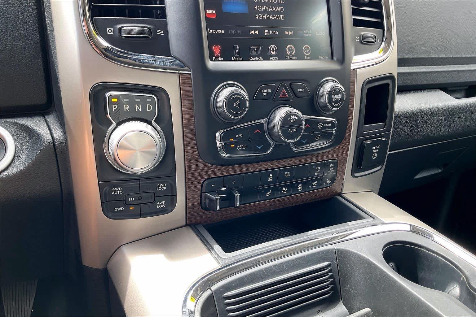 Used 2017 RAM 1500 Laramie w/ Convenience Group AWD/4WD image 31