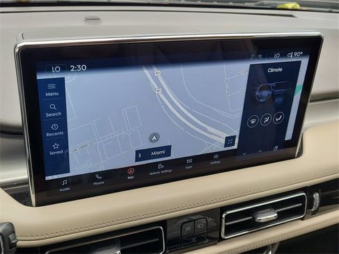 Certified 2023 Lincoln Nautilus FWD w/ Premium Package image 15