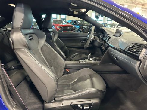 Used 2020 BMW M4 CS w/ Executive Package image 39