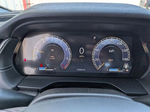 Used 2023 Jeep Grand Cherokee L Limited AWD/4WD image 10