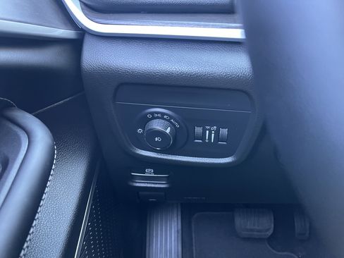 New 2026 Jeep Grand Cherokee Limited Reserve image 36