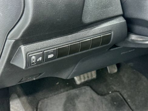 Used 2023 Toyota Corolla LE FWD image 16