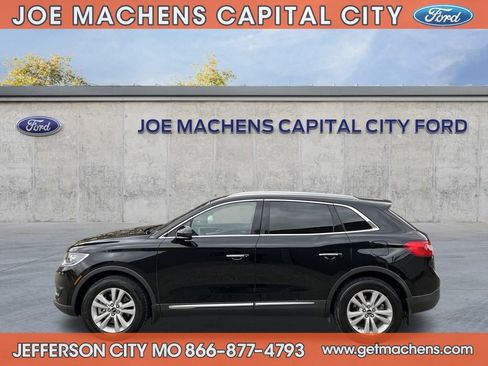 Used 2017 Lincoln MKX Premiere image 4